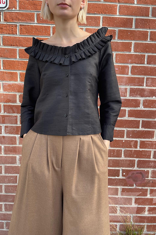 Amalia Blouse in Black For Cheap