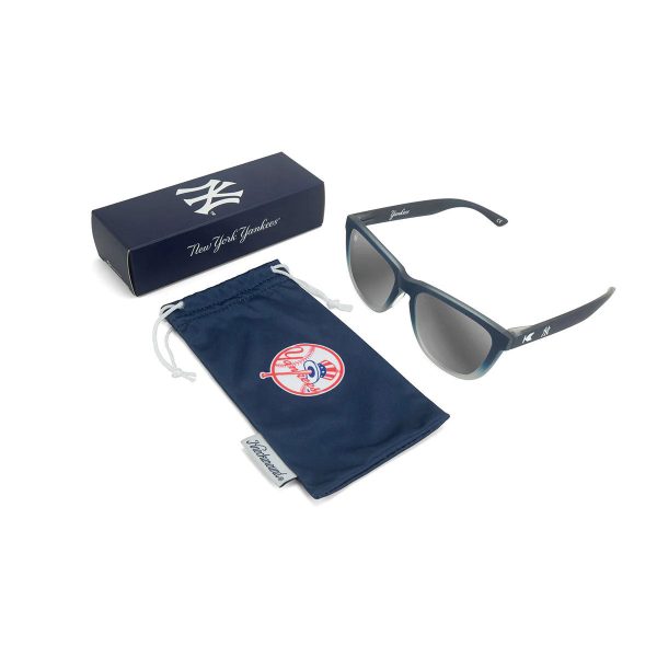 MLB × Knockaroud NEW YORK YANKEES SUNGLASSES Online Sale