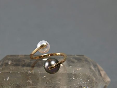 Spiral Pearl Ring Online now