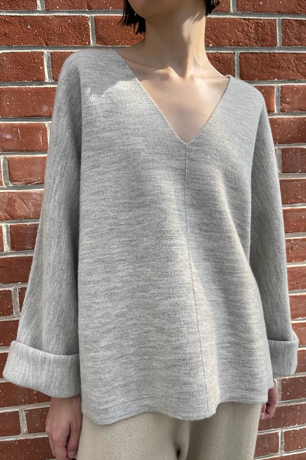 Double Knit V-Neck Sweater in Carrara Hot on Sale