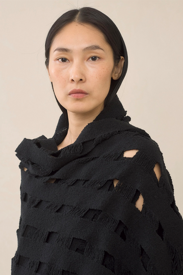 Handwoven Grid Wrap in Black (Sold out) Online Sale